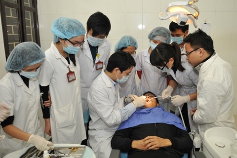 Bệnh viện lớn: Chỉ tuyển sinh viên tốt nghiệp trường uy tín