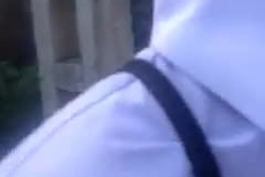 Nữ sinh bị đánh mũ bảo hiểm vào đầu