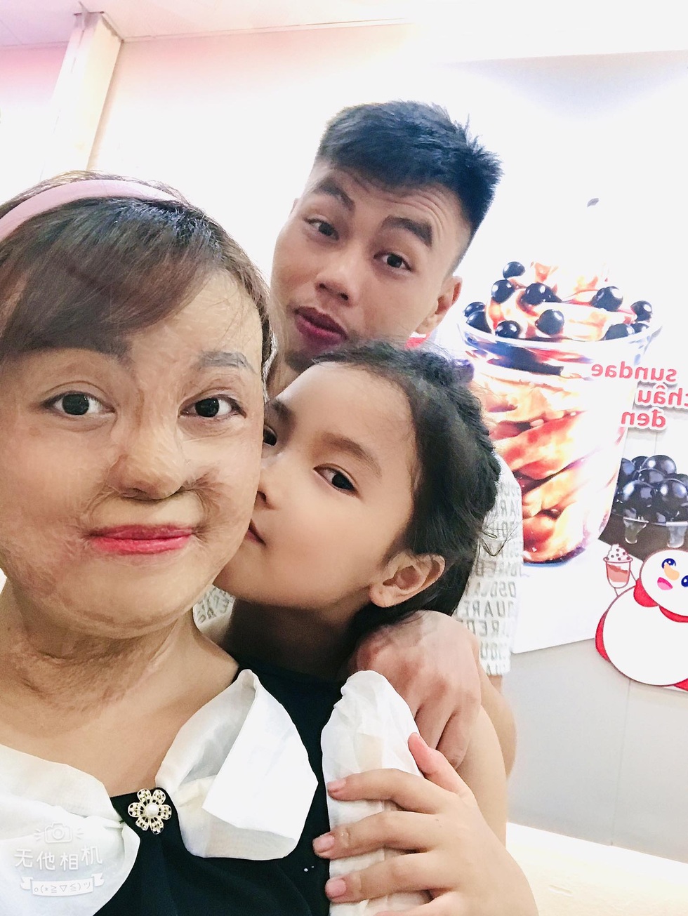 Hạnh phúc mới của cô gái Hà Nội bị chồng cũ tẩm xăng thiêu sống - 5 Hạnh phúc mới của cô gái Hà Nội bị chồng cũ tẩm xăng thiêu sống - 5