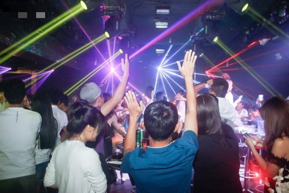 Huyện Ba Bể dừng các dịch vụ karaoke, massage, cắt tóc - 1 Huyện Ba Bể dừng các dịch vụ karaoke, massage, cắt tóc - 1