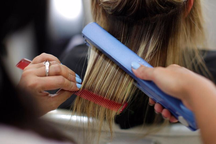 Thuốc ép tóc có thể làm tăng nguy cơ ung thư tử cung