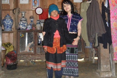 Nữ tiến sĩ Cơ Tu