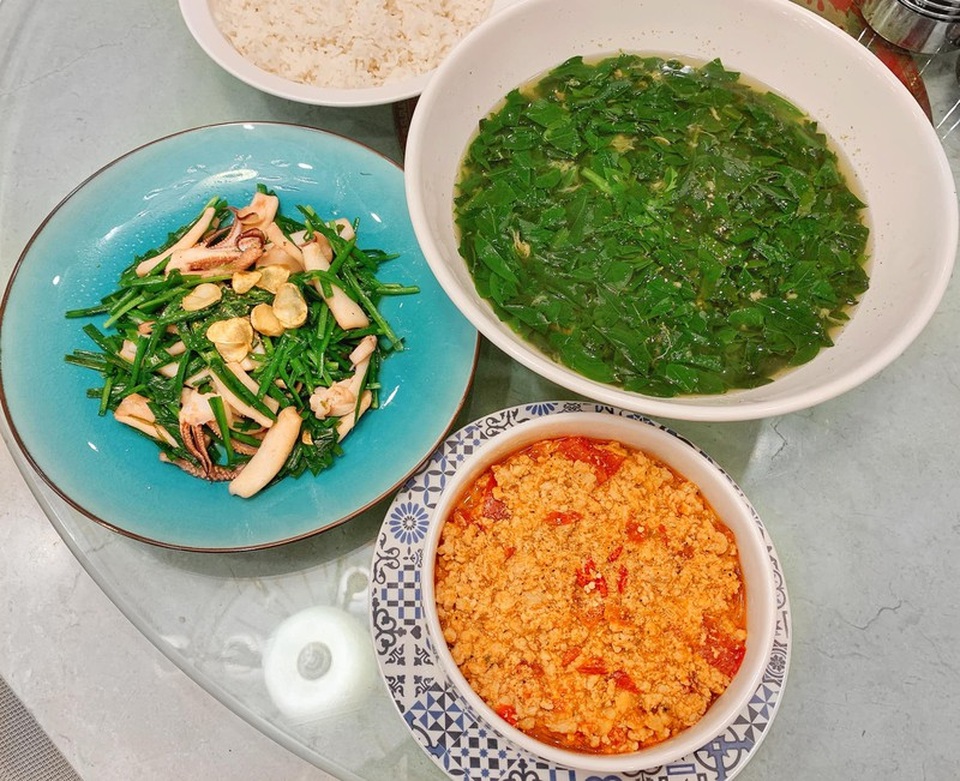 Ở nhà tránh dịch Covid-19, sao Việt khoe ảnh nấu ăn ngon - 19 Ở nhà tránh dịch Covid-19, sao Việt khoe ảnh nấu ăn ngon - 19