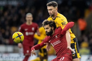 Thi đấu như mơ ngủ, Liverpool thua 3 bàn trên sân Wolves