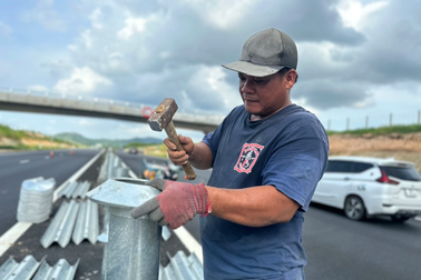 Bất cập, hiểm nguy trên cao tốc 5 không