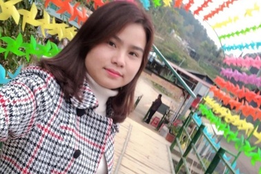 Nữ Thạc sĩ 9X người Tày trồng dâu tây, hoa hồng cho doanh thu 2 tỷ đồng/năm