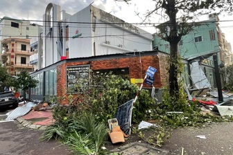 Chủ nhà hàng ở Quy Nhơn lạc giọng vì mất trắng 4 tỷ đồng sau bão Kalmaegi