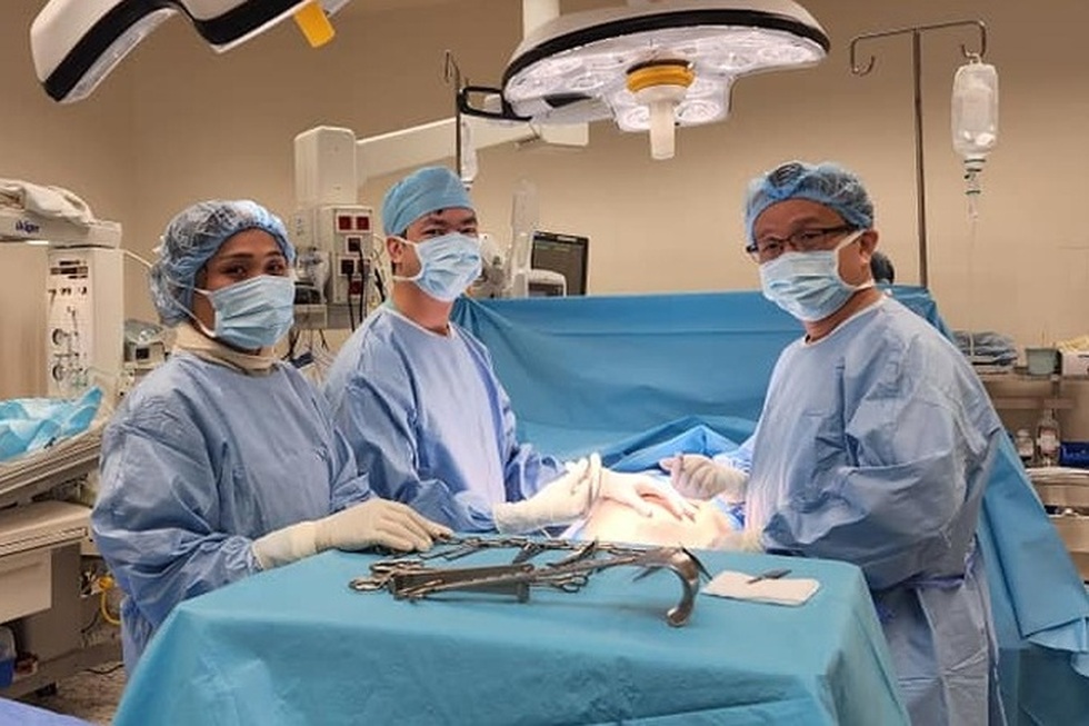 Dao mổ cùn và chuyện đấu thầu trong y tế - 1 Dao mổ cùn và chuyện đấu thầu trong y tế - 1