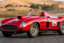 5 chiếc ô tô đắt nhất được bán đấu giá trong năm 2022