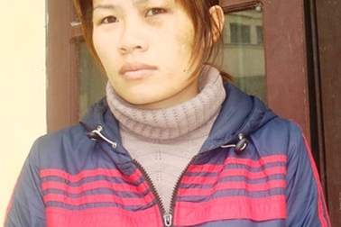 Thêm một nữ quái giấu ma túy trong áo ngực