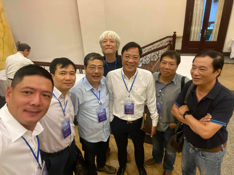 NSƯT Đỗ Thanh Hải, Quyền Linh trúng cử Ban Chấp hành Hội Điện ảnh khoá IX - 10 NSƯT Đỗ Thanh Hải, Quyền Linh trúng cử Ban Chấp hành Hội Điện ảnh khoá IX - 10