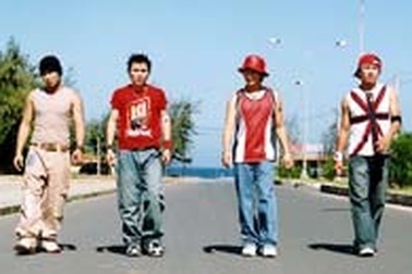 Sự tan rã đồng loạt của các nhóm hát nam