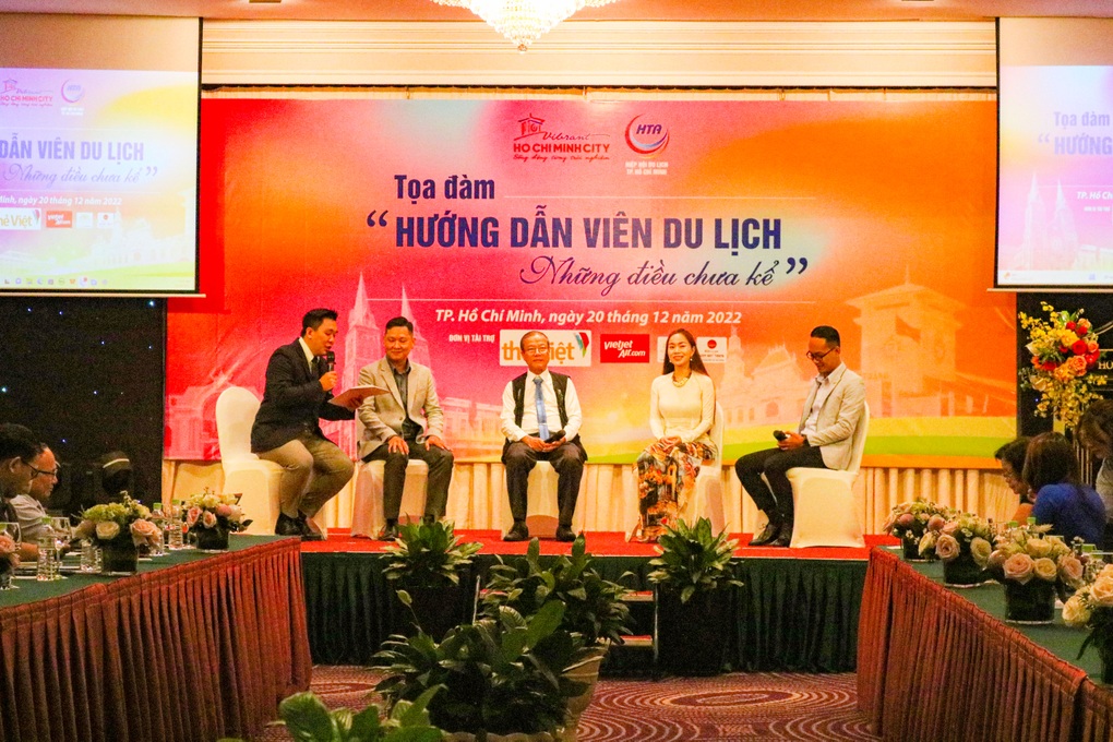 Nữ hướng dẫn viên du lịch dễ bị gạ tình - 1 Nữ hướng dẫn viên du lịch dễ bị gạ tình - 1