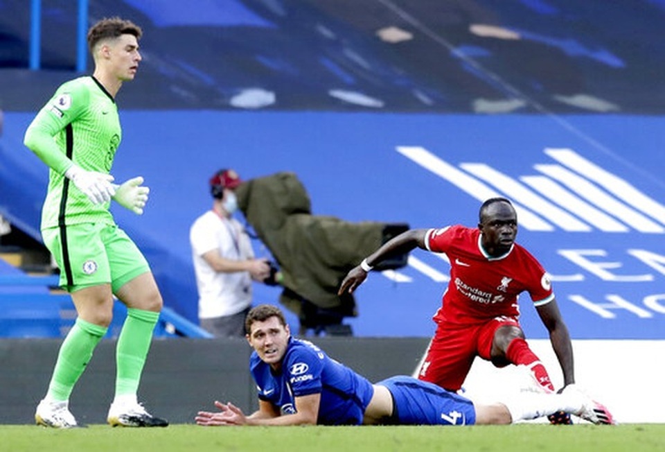 Chelsea thất bại trước Liverpool: Không vội được đâu! - 2