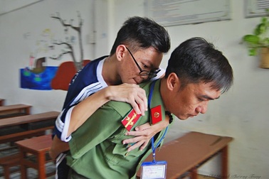 Dân mạng chia sẻ những hình ảnh, khoảnh khắc đẹp trong kỳ thi THPT