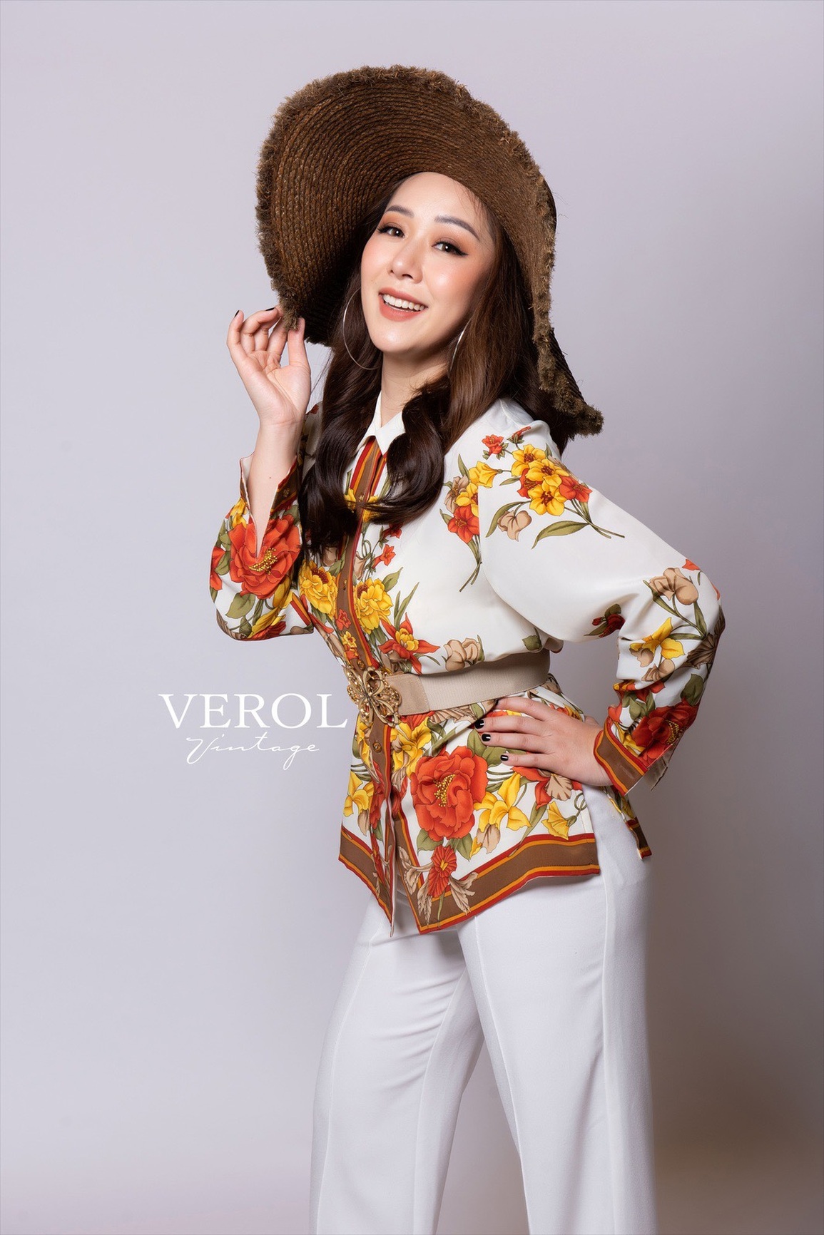 Hoa hậu Ngô Phương Lan rạng rỡ với phong cách vintage - 3 Hoa hậu Ngô Phương Lan rạng rỡ với phong cách vintage - 3