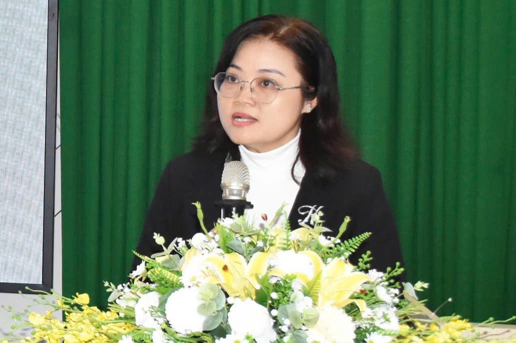 Cán bộ không nhất thiết “đúng giờ vào cơ quan, hết giờ xách cặp về” - 4 Cán bộ không nhất thiết “đúng giờ vào cơ quan, hết giờ xách cặp về” - 4
