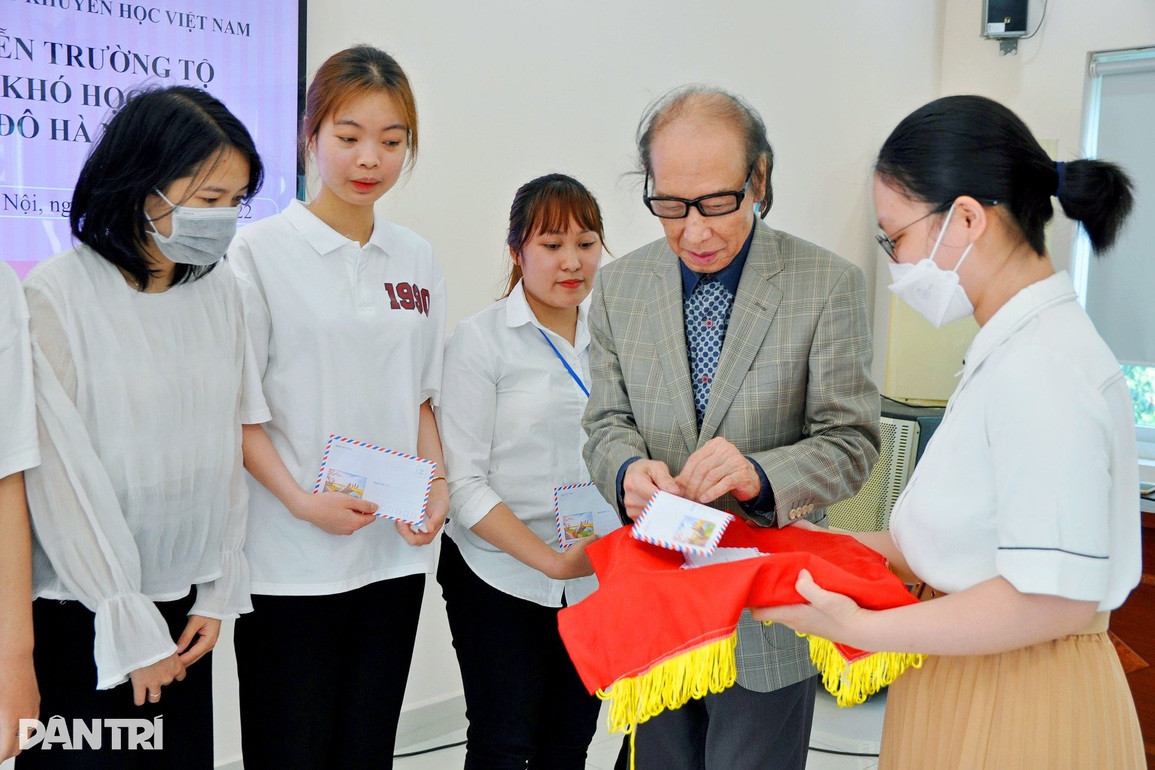 Học bổng Nguyễn Trường Tộ nối dài những giấc mơ cho sinh viên nghèo - 1 Học bổng Nguyễn Trường Tộ nối dài những giấc mơ cho sinh viên nghèo - 1