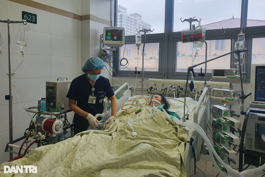 Chị Hồng vẫn còn hy vọng mà phải đầu hàng số phận thì xót xa quá! - 1 Chị Hồng vẫn còn hy vọng mà phải đầu hàng số phận thì xót xa quá! - 1