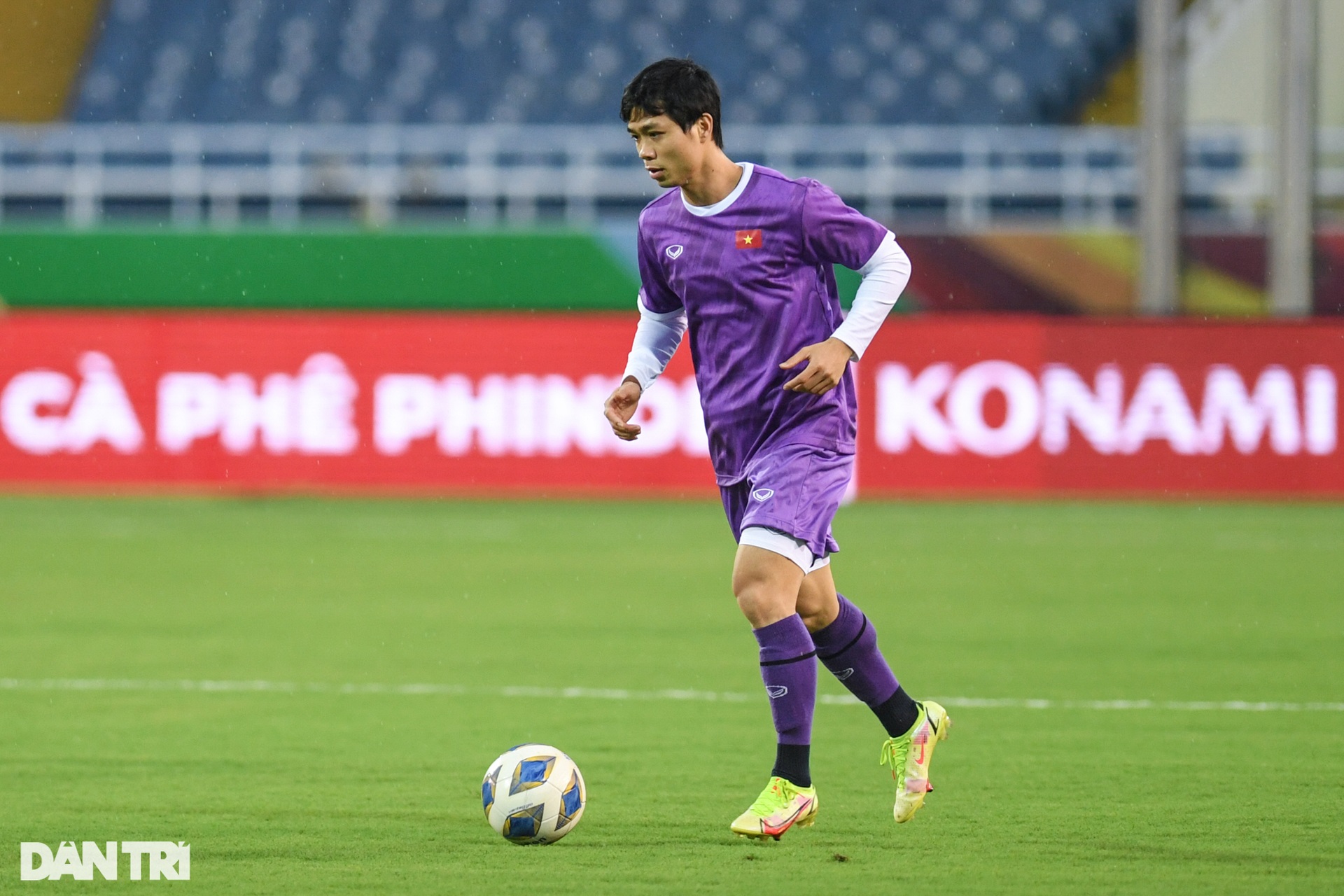 HLV Park đau đầu với bài toán tiền vệ ở buổi tập của đội tuyển Việt Nam - 11