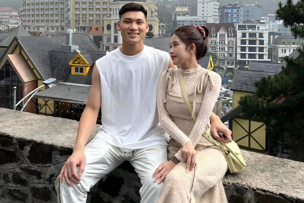 Bạn gái xinh đẹp, kín tiếng của thủ môn Trịnh Xuân Hoàng và Quan Văn Chuẩn - 2 Bạn gái xinh đẹp, kín tiếng của thủ môn Trịnh Xuân Hoàng và Quan Văn Chuẩn - 2