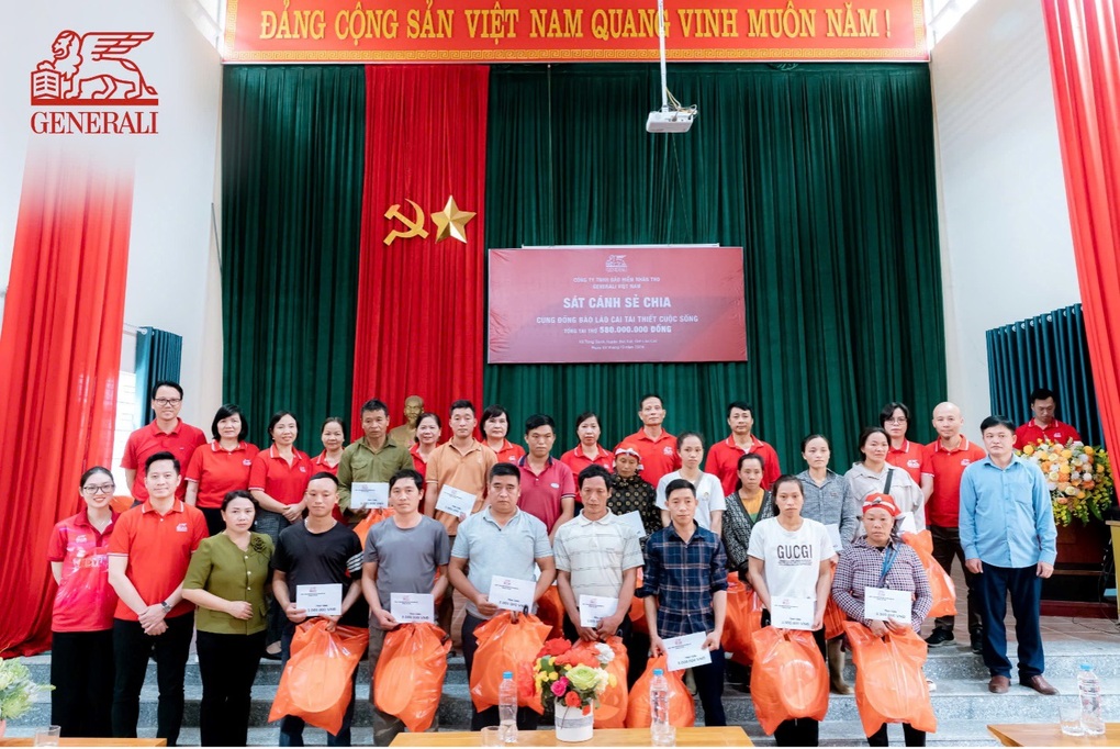 Generali Việt Nam ủng hộ gần 900 triệu đồng hỗ trợ miền Bắc tái thiết sau bão - 3 Generali Việt Nam ủng hộ gần 900 triệu đồng hỗ trợ miền Bắc tái thiết sau bão - 3