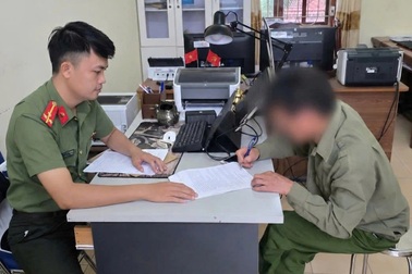 Xử phạt người đàn ông chia sẻ thông tin xuyên tạc, bôi nhọ lãnh đạo