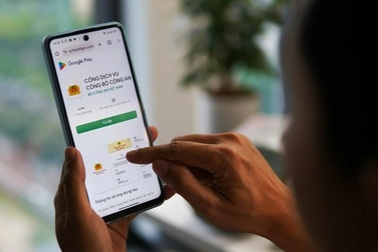 Người đàn ông ở Hà Nội mất gần nửa tỷ đồng khi làm "số định danh" cho con