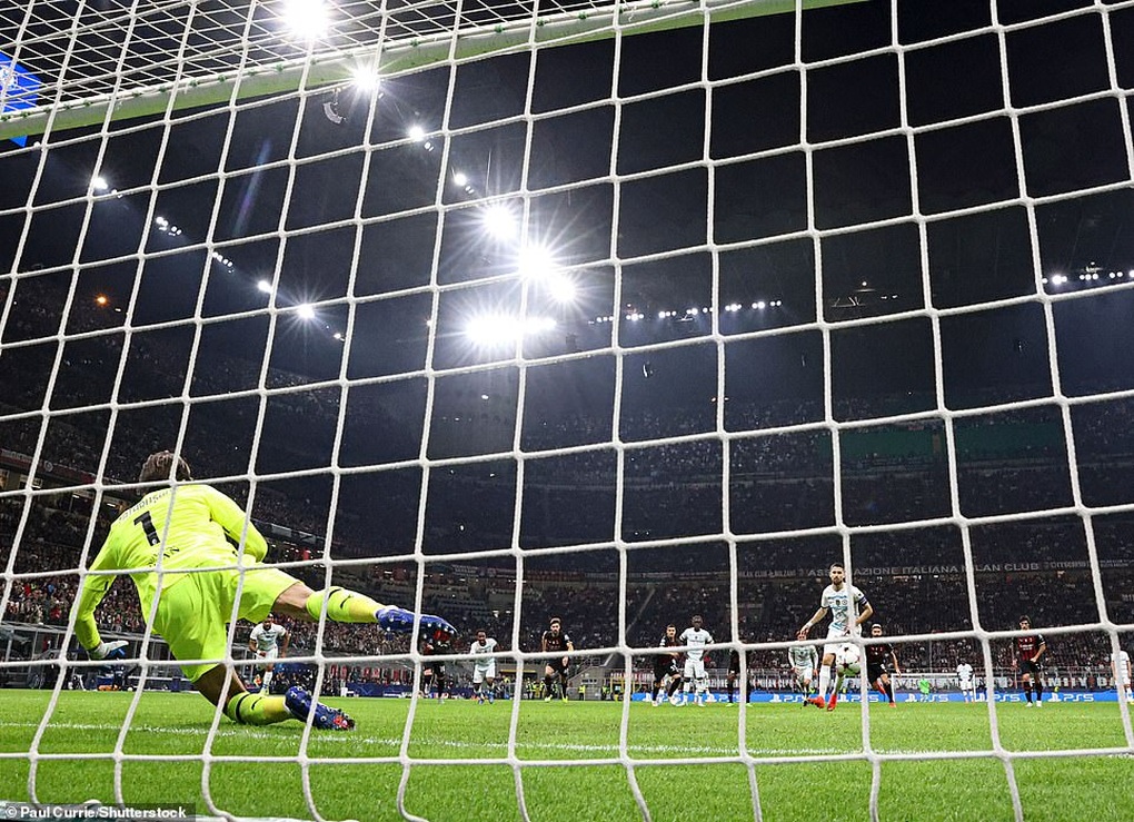 Thắng dễ 10 người của AC Milan, Chelsea vươn lên đầu bảng - 3 Thắng dễ 10 người của AC Milan, Chelsea vươn lên đầu bảng - 3