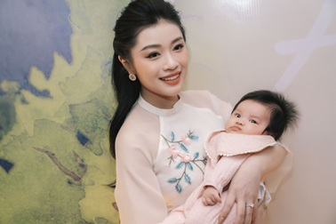 Sao mai Thu Hằng: Bí mật kết hôn, chờ con gái cứng cáp sẽ tổ chức đám cưới