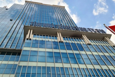 Đất quân đội, quốc phòng trên đường Lê Văn Lương cũng bị "nhồi" cao ốc