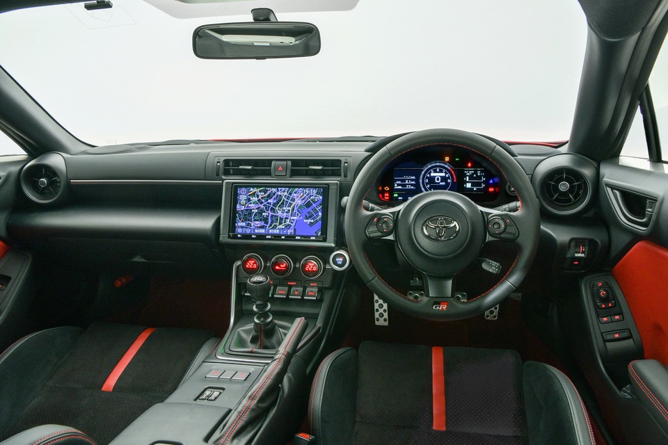 Toyota GR 86 và Subaru BRZ mới ra mắt, vẫn là anh em song sinh - 5 Toyota GR 86 và Subaru BRZ mới ra mắt, vẫn là anh em song sinh - 5