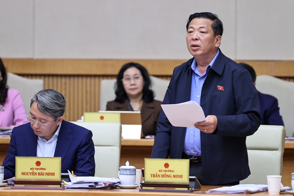 Thủ tướng hỏi Bộ trưởng “Nhà ở xã hội xây xong dân có mua được không?” - 1 Thủ tướng hỏi Bộ trưởng “Nhà ở xã hội xây xong dân có mua được không?” - 1