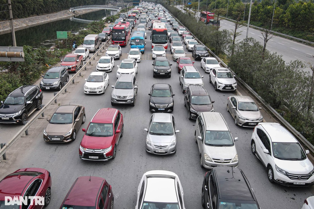 Hà Nội sắp làm đường hơn 3.200 tỷ đồng để giảm thiểu ùn tắc - 1 Hà Nội sắp làm đường hơn 3.200 tỷ đồng để giảm thiểu ùn tắc - 1