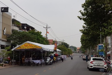 Con gái 14 tuổi đâm chết cha ruột ở Bình Dương