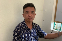 Du khách nước ngoài bị chính tài xế của mình lấy trộm tiền