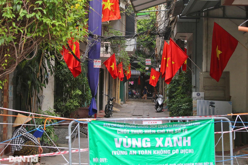 Chuyên gia: Hà Nội cần kiểm soát chặt việc đi lại khi giãn cách theo vùng - 4 Chuyên gia: Hà Nội cần kiểm soát chặt việc đi lại khi giãn cách theo vùng - 4