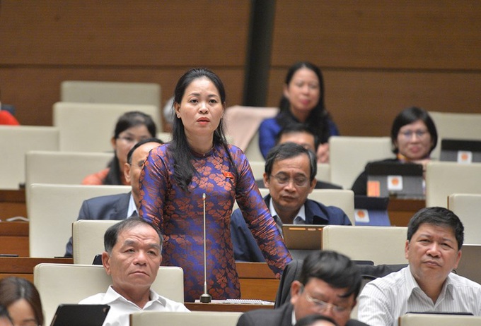 Đại biểu QH: Bao giờ Bộ trưởng Phùng Xuân Nhạ thực hiện lời hứa sớm có Thông tư, "gỡ khó" cho các cơ sở GDNN - Ảnh 2. Đại biểu QH: Bao giờ Bộ trưởng Phùng Xuân Nhạ thực hiện lời hứa sớm có Thông tư, "gỡ khó" cho các cơ sở GDNN - Ảnh 2.