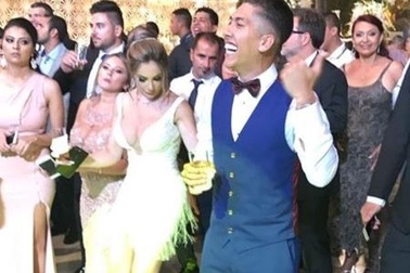 Dàn sao Liverpool tề tựu tại đám cưới trong mơ của Firmino