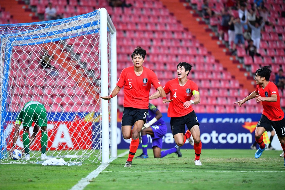 Những khoảnh khắc đưa U23 Hàn Quốc lên ngôi vô địch U23 châu Á - 18 Những khoảnh khắc đưa U23 Hàn Quốc lên ngôi vô địch U23 châu Á - 18