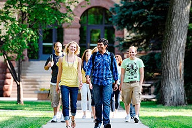 Tuyển sinh chương trình liên kết đào tạo Kinh doanh Quốc tế & Cử nhân Tài chính