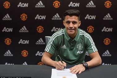 Các CLB Premier League mua được gì ở "chợ Đông" trước ngày cuối?