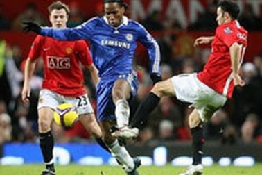 Lampard thuyết phục Drogba ở lại Chelsea