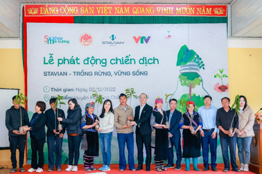 Chiến dịch "Stavian - trồng rừng, vững sống" tặng 20.000 cây xanh cho Mù Cang Chải