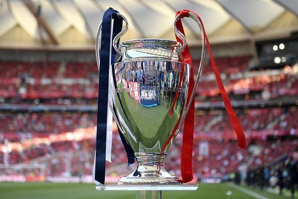 Chung kết UEFA Champions League bị hoãn vô thời hạn - 1 Chung kết UEFA Champions League bị hoãn vô thời hạn - 1