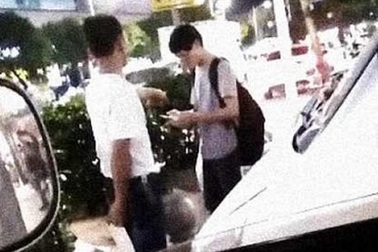 Tài xế thời @ đe dọa, buộc khách xóa đánh giá không tốt trên ứng dụng