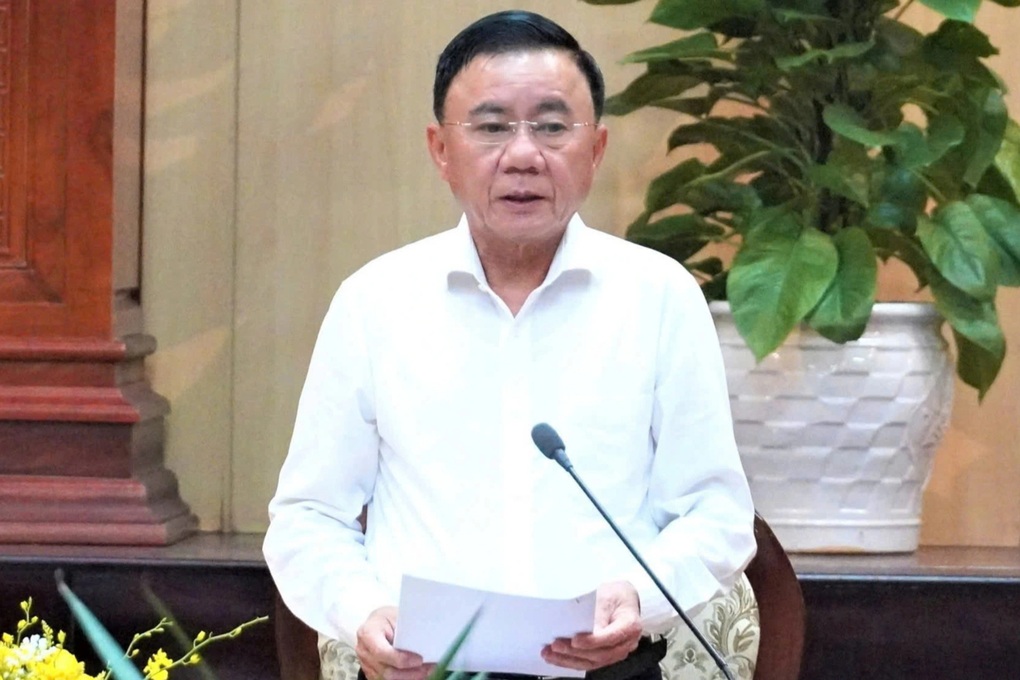 Thường trực Ban Bí thư: Sắp xếp nhân sự không được so “quê anh, quê tôi” - 2 Thường trực Ban Bí thư: Sắp xếp nhân sự không được so “quê anh, quê tôi” - 2