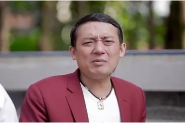 Danh hài Chiến Thắng: "Tôi bị người ta chửi nhiều, còn bị đấm sưng cả mắt…"