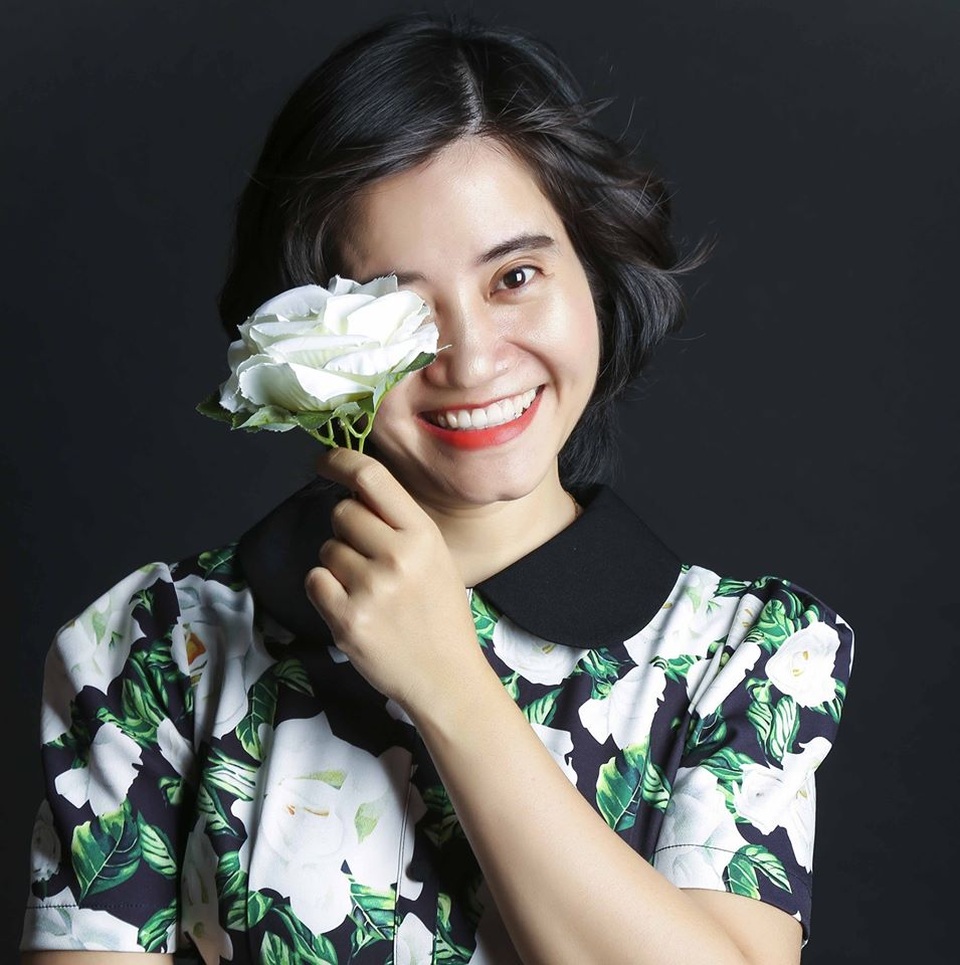 Cô giáo viết thư nhắn học trò lớp 12: Hãy mỉm cười trước thử thách, sai lầm - 2 Cô giáo viết thư nhắn học trò lớp 12: Hãy mỉm cười trước thử thách, sai lầm - 2