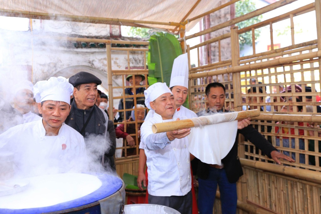 Không gian phở xưa Nam Định được tái hiện tại làng phở Vân Cù - 2 Không gian phở xưa Nam Định được tái hiện tại làng phở Vân Cù - 2